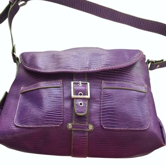 ⬇️ Valerie Stevens Purple Shoulder Bag with Sturdy Handles and Smooth Finish - Picture 4 of 17